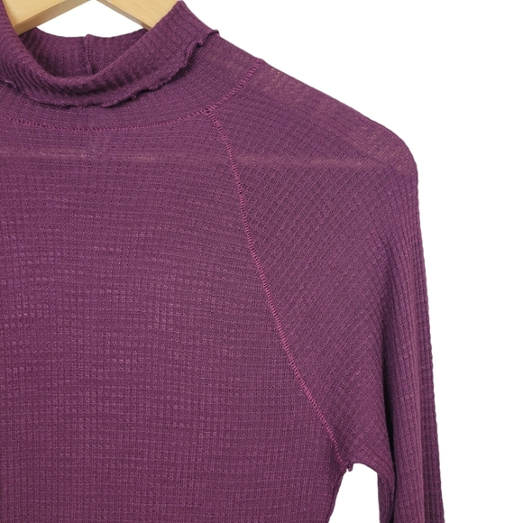 Free People Make It Easy Thermal Turtleneck Top XS Midnight Plum Lettuce Edge - Picture 6 of 12